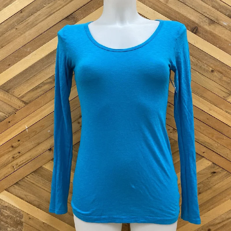 Fabletics - Women's L/S Shirt - MSRP comp $55: Blue-women-SM